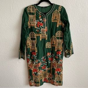 Cross Stitch Women’s Tunic Embroidered Floral Wearable Art Size S